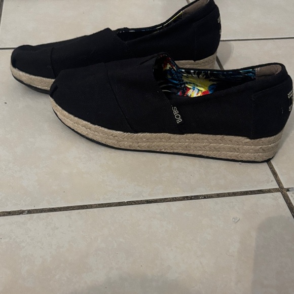 BOBS from Skechers Black Slip-On Shoes - Picture 3 of 7